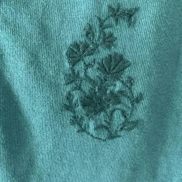 Pure Jill embroidered buttoned, V-neck T 100% cotton size large - Picture 2 of 9